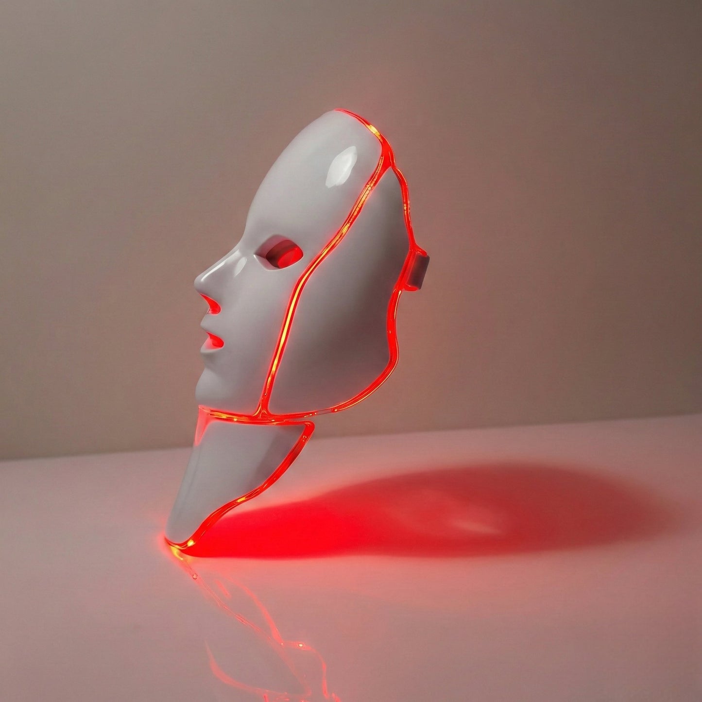 LuceRosso LED light therapy mask with red glow for anti-aging skincare